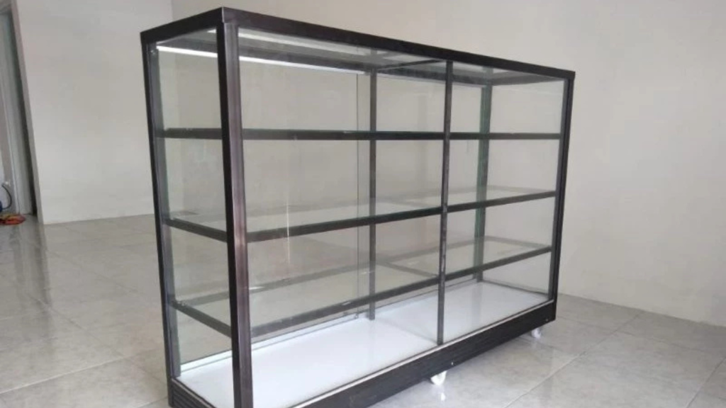 ETALASE ALUMINIUM DAN KACA